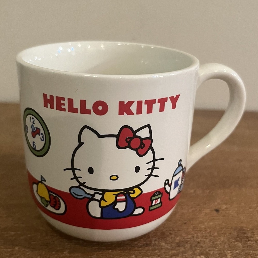 VTG Hello Kitty Sanrio Mug ©1976 Made in Japan Kitchen Coffee Cup Kawaii Retro